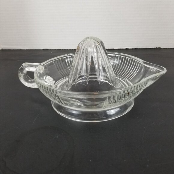 Vintage Clear Glass Citrus Juicer With Handle & Spout - Picture 1 of 6